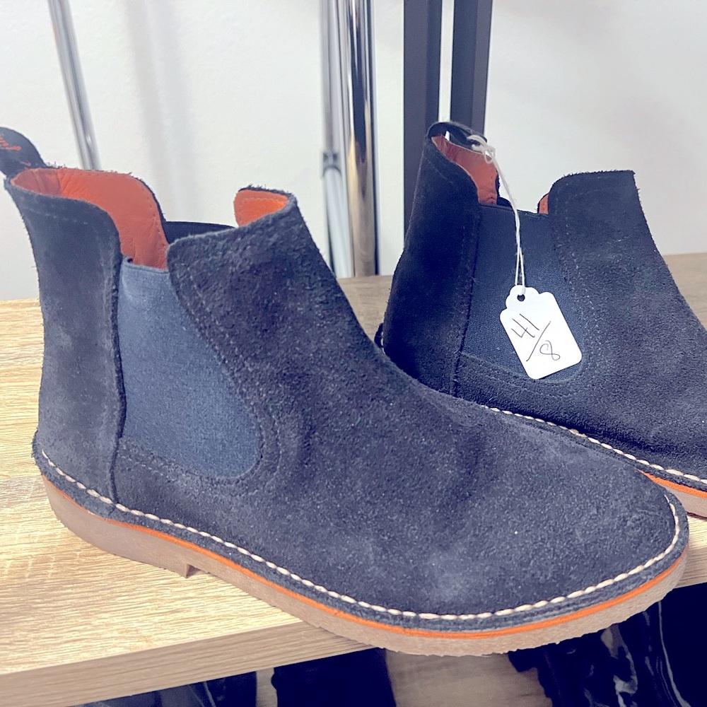 Instint Slip On Womens Boots Brand New